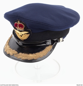 Gorra de Uniforme Personalizada con Logotipo, Color Azul Oscuro, para Exteriores, Reproducción en Negro con Ribete Elegante - Product Image 5