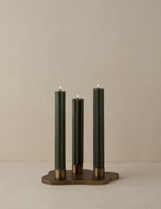 Élégants bougeoirs blancs pour une maison chaleureuse. Décoration intemporelle disponible à prix de gros. Parfait pour toute situation - Product Image 4