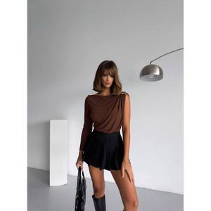 Combinaison en viscose et élasthanne marron à boutons pression pour femmes Mybeefashion, confortable et élégante pour un usage quotidien - Product Image 1
