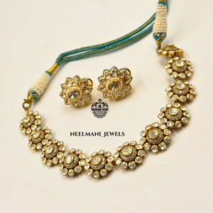 Ensemble de bijoux fins pour occasions spéciales - Collier et boucles d'oreilles en moissanite Polki, or, perles, diamants, motif cœur, cadeau de mariage - Product Image 2