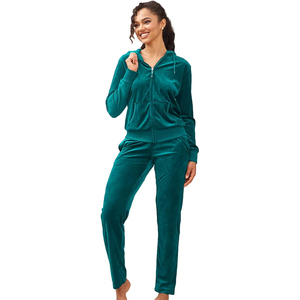 Sudadera con capucha de terciopelo para mujer al por mayor con cremallera y manga completa ajustada ropa informal para exteriores Sudadera con capucha de terciopelo con bolsillos - Product Image 4