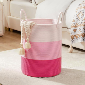 Cesta de almacenamiento ecológica de jacinto de agua tejida de Vietnam personalizada, manijas plegables OEM ODM, papelera multiusos moderna para ropa - Product Image 1