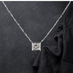 Collar de diamantes cultivados en laboratorio de corte princesa de 1,03 quilates, colgante ligero de oro blanco de 14 quilates, joyería perfecta para la elegancia diaria - Product Image 6