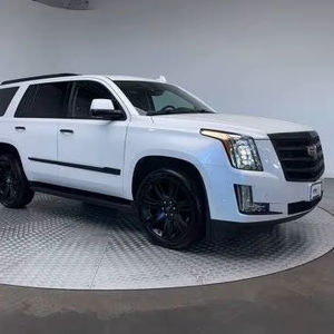 Usado 2020 C * adillac Escalade Lujo - Product Image 1