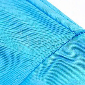 Polo d'affaires décontracté pour hommes avec un design épuré idéal évacuant l'humidité pour le bureau ou les réunions - Product Image 3