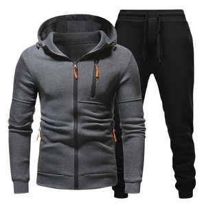 Conjunto Deportivo Premium con Cremallera, Chaqueta con Capucha y Pantalones Jogger para Hombre, Ropa Deportiva con Logotipo Personalizado, Ropa Deportiva de Invierno, Atuendo para Gimnasio - Product Image 1