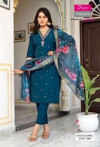 Traje Salwar Indio Pakistaní de Seda Romana con Bordado Elegante para Fiestas, Bodas, Uso Tradicional y Casual - Product Image 3