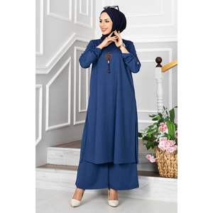 Conjunto de 3 piezas de Jacinto índigo, pantalones cortos de punto con logotipo personalizado con patrón sólido de ajuste holgado, Top y pantalones cortos de dos piezas - Product Image 1