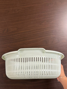 Hot Selling Round Plastic Fruit and Vegetable Drainage Basket Kitchen <b>Strainer</b> for Home Use - Product Image 5