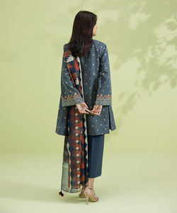 Traje bordado de césped a precio barato al por mayor para mujer, novedad de 2025, trajes de césped ligeros y cómodos, servicio OEM - Product Image 4