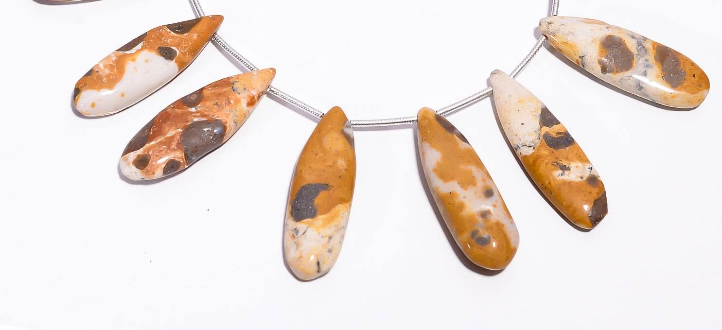 สีเหลือง