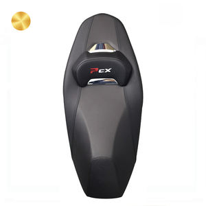 Selle de moto Refit la moins chère pour <span class=keywords><strong>Honda</strong></span> PCX150 siège en cuir personnalisé avec conversion de dossier pour siège de moto <span class=keywords><strong>PCX</strong></span> - Product Image 1