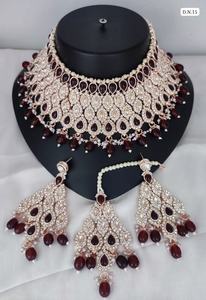 2025ใหม่ชุดเครื่องประดับงานแต่งงานสีทองแฟชั่นคริสตัลเพทายที่ทันสมัยสแตนเลสประกอบด้วยต่างหูสร้อยคอสำหรับเจ้าสาว - Product Image 3