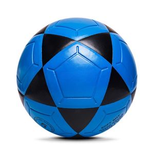 Pallone da calcio laminato in PU regolare con Logo personalizzato per la formazione scolastica, le sessioni di Club o le attività sportive di classe PE - Product Image 6