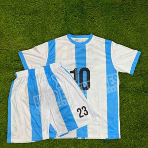 Uniforme de fútbol de tendencia superior para todos, conjuntos de fútbol de Color degradado totalmente personalizados, ropa de fútbol de producción a granel de Pakistán - Product Image 6