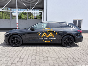 Audi A5 Avant TDI berline 2025, moteur essence turbo, phares LED, intérieur cuir, toit ouvrant panoramique, jantes en alliage R20, boîte de vitesses automatique - Product Image 5