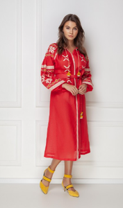 Robe mi-longue brodée à fleurs ukrainiennes rouges à manches longues Style européen Designer Longueur du mollet Tenue de fête Plage Noël Autre - Product Image 2