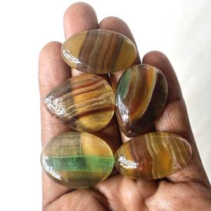 พลอยฟลูออไรต์หลากสีธรรมชาติ คุณภาพพรีเมียม ทรงหลังเบี้ย เรียบเนียน ผ่านการรับรองจากผู้เชี่ยวชาญ สำหรับทำเครื่องประดับ ขนาดอิสระ - Product Image 3