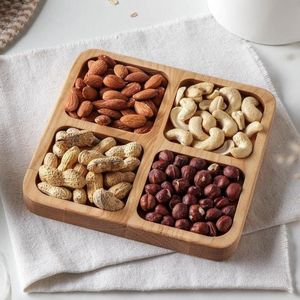 Plateau de service classique en bois carré peint à la main pour cadeaux - Product Image 1