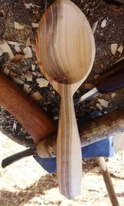 Cuchara de madera ecológica hecha a mano con acabado rústico, herramienta de cocina para revolver servir y cocinar comidas diarias fácilmente - Product Image 2