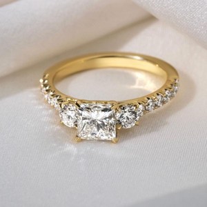 10k or massif princesse et bague en diamant coupe ronde diamant cultivé en laboratoire mariage bande de coupe ronde diamant anniversaire bague pour l'amour - Product Image 1