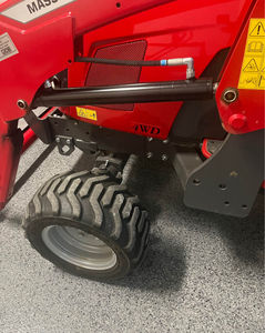 Tractor de Ruedas Usado AGCO Massey Ferguson 399 4WD de 50 HP con Transmisión de Engranajes, con Informe y 2 Años de Garantía - Origen Ontario - Product Image 4