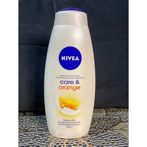 Gel de Ducha Hidratante Diario con Extractos de Nivea Care y Crema de Ducha de Naranja para una Piel Suave - Product Image 1