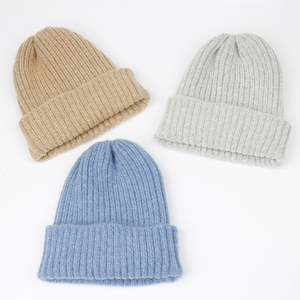 Fashion High Quality Acrylic Winter Hat Custom Logo Warm Beanie Hats Unisex Knitted Hat 2025 - Product Image 3