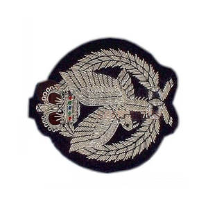 Insignias Bordadas Nuevas de Alta Calidad con MOQ Bajo, Insignias Bordadas Transpirables de Color Sólido y Tamaño Personalizado - Product Image 5