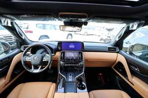 BRAND NEW 2026 LE XUS LX-<b>SERIES</b> LX 700h SIGNATURE 0KM 400-499HP <b>6</b>-CYLINDER 7 SEATERS AUTOMATIC TRANSMISSION - Product Image 4