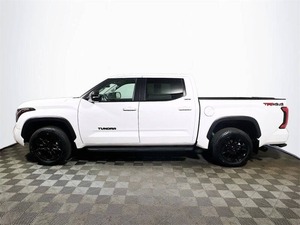 Toyota Tundra Limited 2024 Estándar de Fábrica - Product Image 2