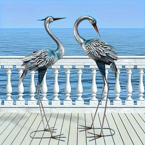 Sculpture d'animal rustique décorative en fer avec des textures antiques finies à la main parfaites pour les patios, les jardins et les accents extérieurs - Product Image 1