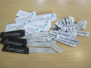 Étiquettes de vêtements personnalisées bon marché en gros étiquettes tissées en polyester avec logo de marque pour vêtements - Product Image 2