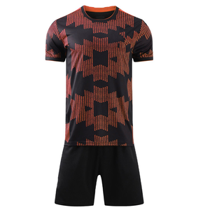 Conjunto de uniforme de Rugby personalizado de alta calidad para hombre 2025, ropa deportiva sublimada de poliéster transpirable, ropa de fútbol caliente de diferentes colores - Product Image 1