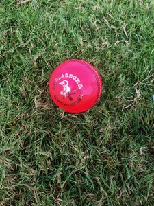 Kookaburra Pink Cricket Ball Pink Color Cuero Cricket Balls A Grade Handstitched Cricket Balls - Product Image 2