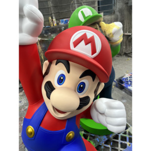 Estatua de <span class=keywords><strong>Mario</strong></span> de Fibra de Vidrio de Tamaño Real, Personaje de Dibujos Animados para Exteriores, Venta al por Mayor 2026, Colorida, Chapada en Metal, Hecha a Mano - Product Image 3