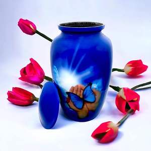 เหยือกใส่เถ้ากระดูกทำจากอะลูมิเนียม | โกศโลหะ | โกศฝัง | ดีไซน์มือที่น่ารักขนาดใหญ่สูง26 CMS พร้อมด้วย - Product Image 1