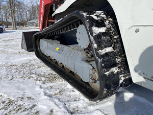 รถตักตีนตะขาบ Takeuchi TL12R2 ใช้งานมาแล้ว 2,245 ชั่วโมง เครื่องยนต์ดีเซล Kubota 110 แรงม้า ระบบไฮดรอลิกไหลแรง ราคาถูก - Product Image 4