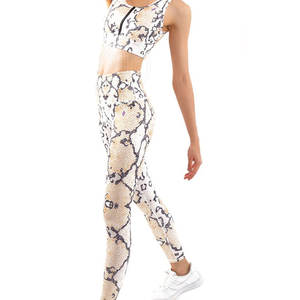 Conjunto de Yoga para mujer de calidad superior más vendido elegante personalizado con cintura elástica patrón sólido transpirable - Product Image 2