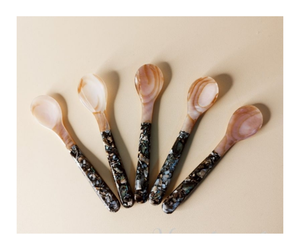 Cuillère à coquillage écologique du désert avec bougie sculptée à la main Grossiste cuillère à coquillage du Vietnam - Product Image 6