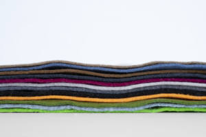 Innovación ecológica en textiles, tela no tejida reciclada ligera para aplicaciones modernas - Product Image 4