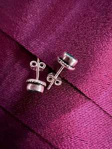 Pendientes de gota de plata unisex minimalistas hechos a mano con estilo negro ónix Stud bisel ajuste estilo étnico regalo de compromiso de boda - Product Image 2