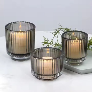 Pot à bougie blanc H.M.A Handicrafts avec intérieur doré et couvercle pour les fêtes de mariage Diwali, les célébrations de Pâques et la décoration intérieure - Product Image 5