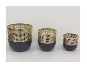 New and Trending design lightweight metal flower pot and <b>planter</b> with elegant tapering design for small <b>succulents</b> - Product Image 4