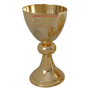 Calice de luxe en laiton doré 8 pouces de haut Calice religieux d'église ou gobelet fait à la main en gros et fournisseurs - Product Image 1