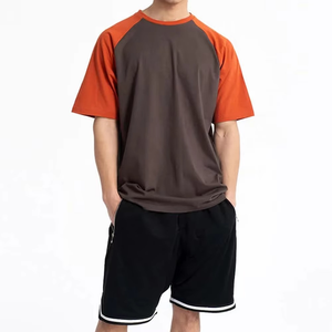 2025 été hommes vêtements de sport élégants ensemble double OEM Gym Fitness survêtement chemise et short pour l'entraînement - Product Image 4