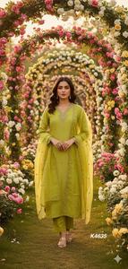 MAL Chanderi handwork kurti กางเกงและ dupatta แคตตาล็อกเต็มรูปแบบที่มีอยู่ในอัตราขายส่ง, ผ้าไหมระยับบริสุทธิ์กับการทำงานที่สวยงาม - Product Image 6