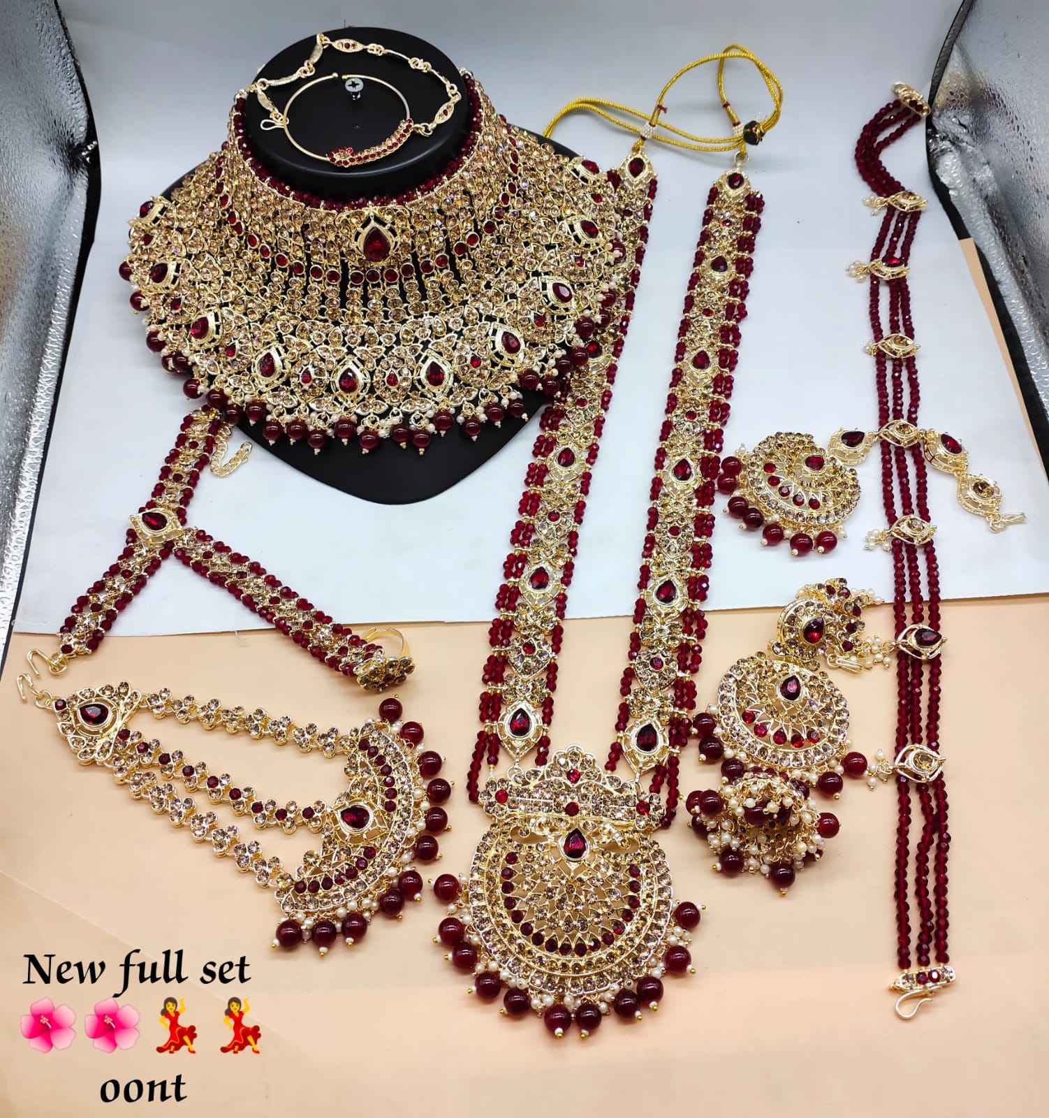 สีน้ำตาล