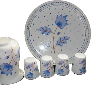 Juego de jarras de acero inoxidable pintadas a mano para decoración del hogar Impresionante toque artístico para mejorar su experiencia gastronómica para cualquier mesa - Product Image 1