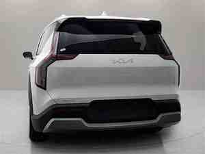 Usado 2024 EV9 Wind AWD Asientos de Cuero Volante a la Izquierda Cámara Trasera Excelente Estado Sin Accidentes - Product Image 2